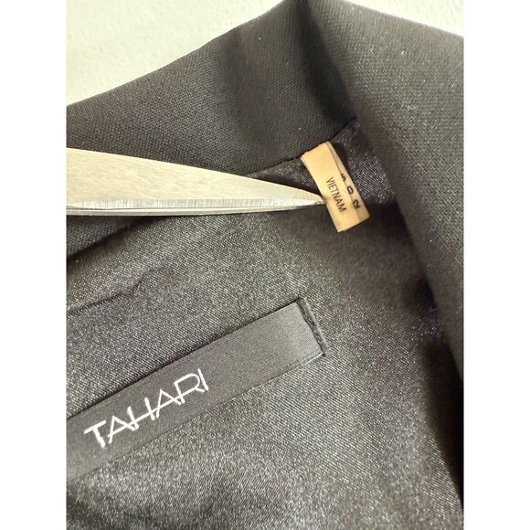 Tahari Women's Black Long Sleeve Blazer Jacket One Button Closure Size 6 - Picture 3 of 9